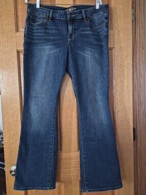 Lucky Brand - Lolita Bootcut Button fly jeans- size 12/31